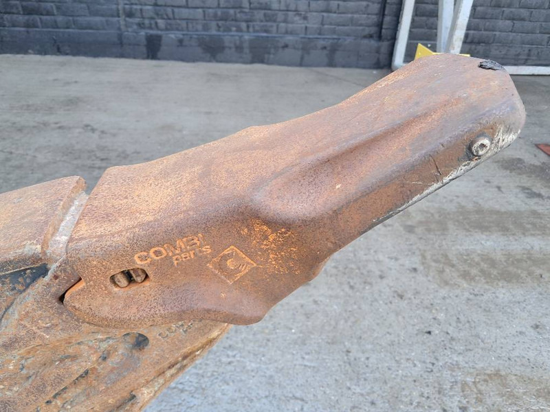 Implemento para Maquinaria de construcción Rippertooth OQ80: foto 6 Implemento para Maquinaria de construcción Rippertooth OQ80: foto 6