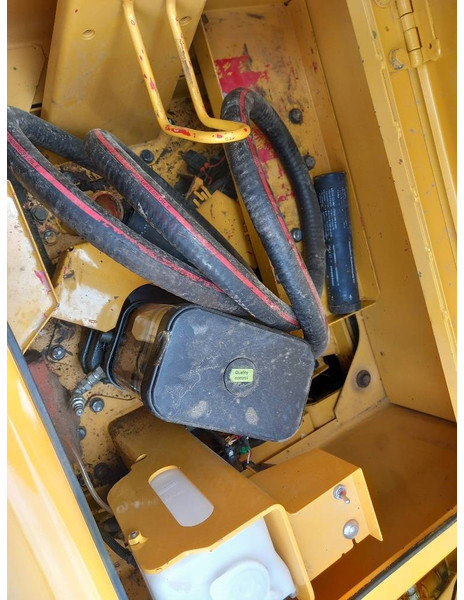 Excavadora de cadenas Komatsu PC210LCI-11: foto 19