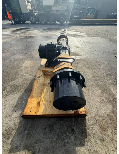 Komatsu PW140-7 REAR AXLE ASSEMBLY 20E-22-32000 - Eje y piezas para Maquinaria de construcción: foto 5 Komatsu PW140-7 REAR AXLE ASSEMBLY 20E-22-32000 - Eje y piezas para Maquinaria de construcción: foto 5