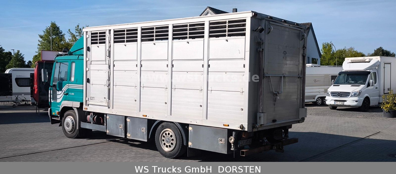 Volvo FL 220 Einstock Großvieh - Camión transporte de ganado: foto 4 Volvo FL 220 Einstock Großvieh - Camión transporte de ganado: foto 4