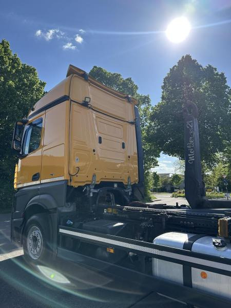 Mercedes Actros 6x2 2546 2646 Lenk/Lift MEILLER 2170 Intarder - Camión multibasculante: foto 4 Mercedes Actros 6x2 2546 2646 Lenk/Lift MEILLER 2170 Intarder - Camión multibasculante: foto 4