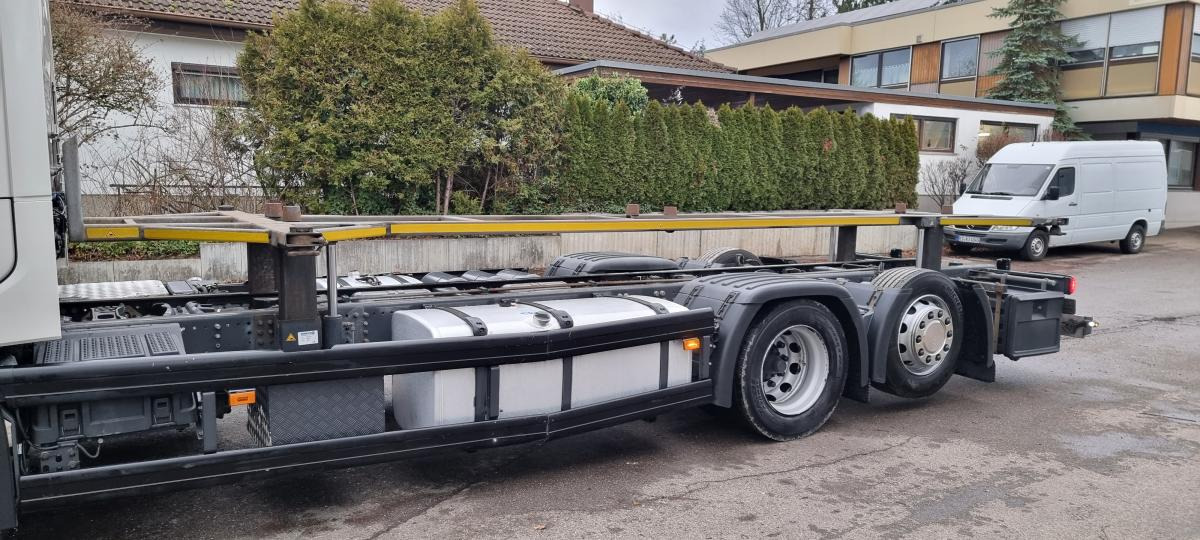 Scania S 410 6X2 BDF Intarder Lenkachse VANTEC hyd Hubr - Camión portacontenedore/ Intercambiable: foto 4 Scania S 410 6X2 BDF Intarder Lenkachse VANTEC hyd Hubr - Camión portacontenedore/ Intercambiable: foto 4