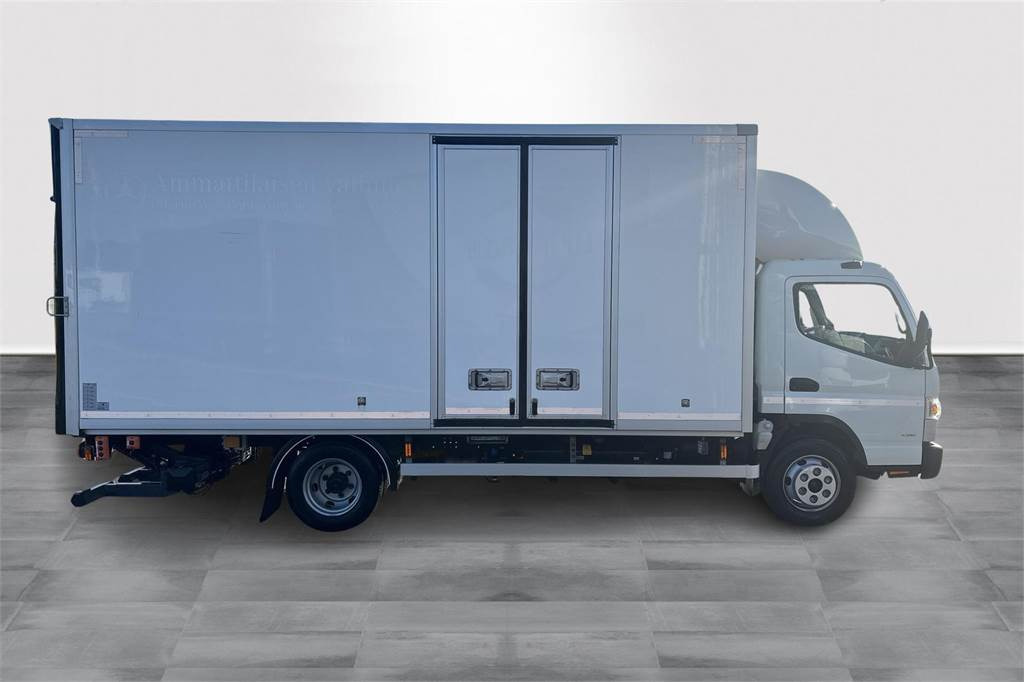 Fuso CANTER 7C18 Umpikori+ PL - Camión caja cerrada: foto 4 Fuso CANTER 7C18 Umpikori+ PL - Camión caja cerrada: foto 4