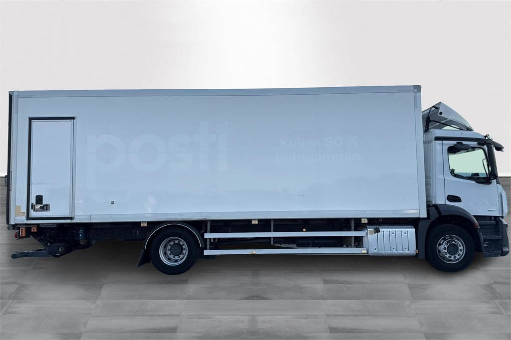 Mercedes-Benz ACTROS 1827 4x2 KSA Umpikori - Camión caja cerrada: foto 4 Mercedes-Benz ACTROS 1827 4x2 KSA Umpikori - Camión caja cerrada: foto 4
