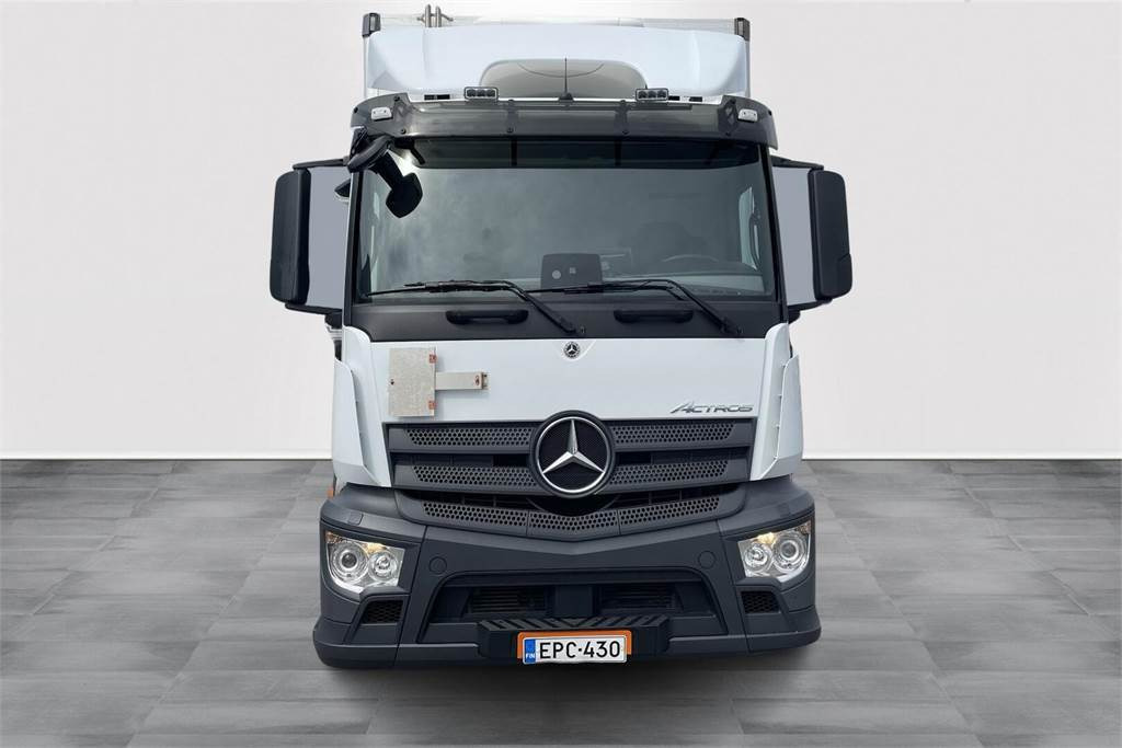Mercedes-Benz Actros 1827 4x2 8,7m umpikori+PL nostin - Camión isotérmico: foto 3 Mercedes-Benz Actros 1827 4x2 8,7m umpikori+PL nostin - Camión isotérmico: foto 3