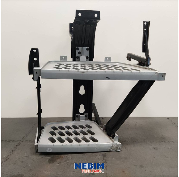 Volvo Volvo - 82144986 - Steun instap - Recambio para Camión: foto 1 Volvo Volvo - 82144986 - Steun instap - Recambio para Camión: foto 1