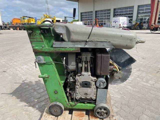 Lissmac FS-16 D/I (12005321) - Maquinaria de construcción: foto 5 Lissmac FS-16 D/I (12005321) - Maquinaria de construcción: foto 5