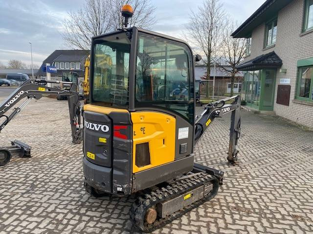 Volvo EC 18 E MIETE / RENTAL (12001517) - Miniexcavadora: foto 4 Volvo EC 18 E MIETE / RENTAL (12001517) - Miniexcavadora: foto 4