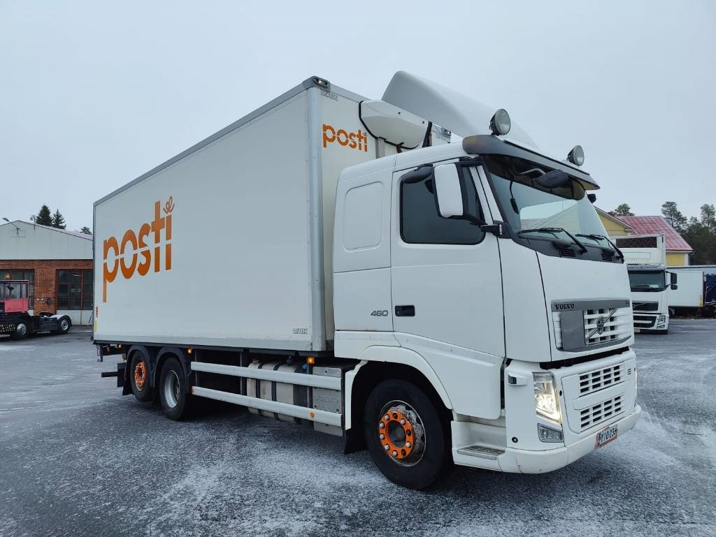 Volvo FH 13 - Camión caja cerrada: foto 2 Volvo FH 13 - Camión caja cerrada: foto 2