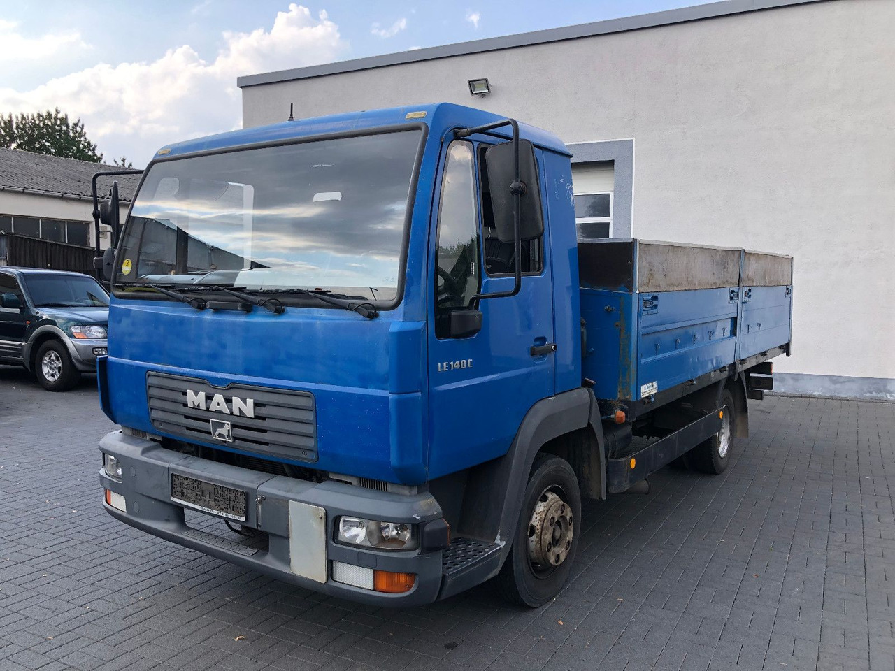 MAN LE 140 C Klima, Tempomat, TÜV 11-2025 - Furgoneta caja abierta: foto 1 MAN LE 140 C Klima, Tempomat, TÜV 11-2025 - Furgoneta caja abierta: foto 1