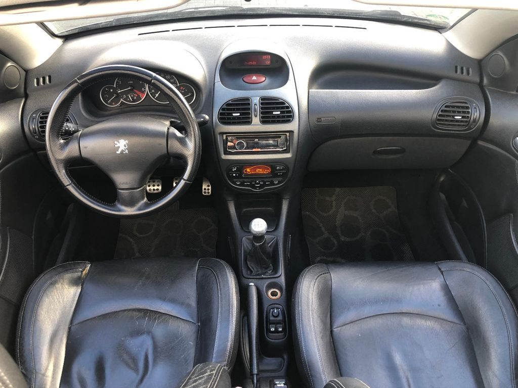 Peugeot 206 Cabriolet CC Platinum - Coche: foto 3 Peugeot 206 Cabriolet CC Platinum - Coche: foto 3