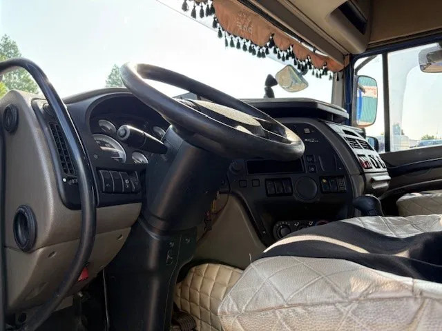 Leasing de DAF XF 105.460 ATE SPACECAB (ZF16 MANUAL GEARBOX / HYDRAULIC KIT / P.T.O. / ADR-VLG / FULL SPOILERSET / FRIDGE) DAF XF 105.460 ATE SPACECAB (ZF16 MANUAL GEARBOX / HYDRAULIC KIT / P.T.O. / ADR-VLG / FULL SPOILERSET / FRIDGE): foto 7