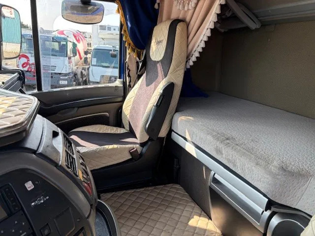 Leasing de DAF XF 105.460 ATE SPACECAB (ZF16 MANUAL GEARBOX / HYDRAULIC KIT / P.T.O. / ADR-VLG / FULL SPOILERSET / FRIDGE) DAF XF 105.460 ATE SPACECAB (ZF16 MANUAL GEARBOX / HYDRAULIC KIT / P.T.O. / ADR-VLG / FULL SPOILERSET / FRIDGE): foto 10