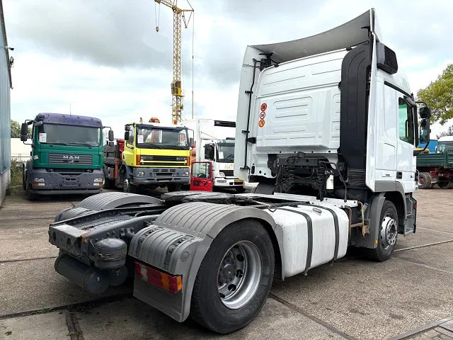 Mercedes-Benz Actros 1844 LS (MP2) (TELLIGENT AUTOMATIC / AIRCONDITIONING / 2x DIESELTANK / EURO 5) - Cabeza tractora: foto 3 Mercedes-Benz Actros 1844 LS (MP2) (TELLIGENT AUTOMATIC / AIRCONDITIONING / 2x DIESELTANK / EURO 5) - Cabeza tractora: foto 3