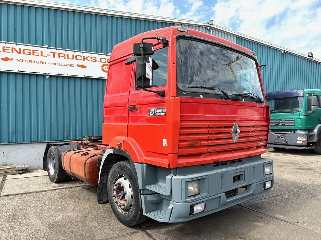 Renault G340 Manager 4x2 TRACTOR (MECHANICAL PUMP & INJECTORS / ZF MANUAL GEARBOX / REDUCTIONS AXLE) - Cabeza tractora: foto 2 Renault G340 Manager 4x2 TRACTOR (MECHANICAL PUMP & INJECTORS / ZF MANUAL GEARBOX / REDUCTIONS AXLE) - Cabeza tractora: foto 2