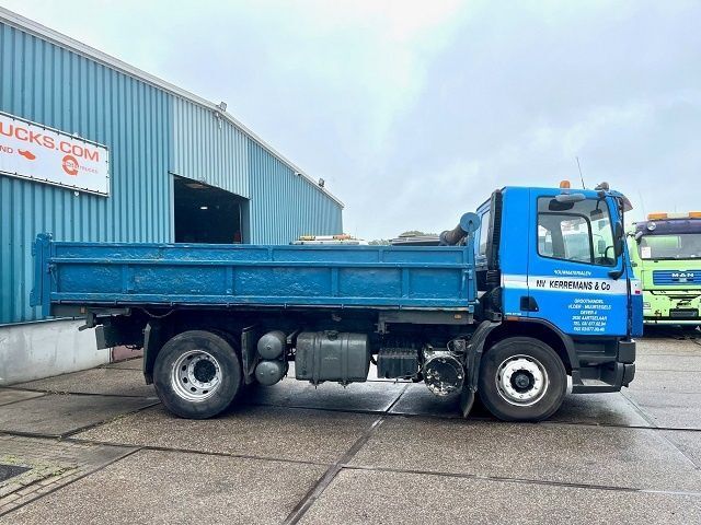 DAF 65.210 ATI 4x2 FULL STEEL KIPPER (EURO 2 / MANUAL GEARBOX / FULL STEEL SUSPENSION / P.T.O.) - Camión volquete: foto 4 DAF 65.210 ATI 4x2 FULL STEEL KIPPER (EURO 2 / MANUAL GEARBOX / FULL STEEL SUSPENSION / P.T.O.) - Camión volquete: foto 4