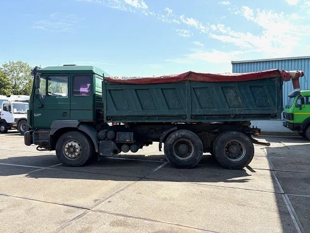 MAN 26.463 DF 6x4 MEILLER KIPPER (ZF16 MANUAL GEARBOX / ZF-INTARDER / FULL STEEL SUSPENSION / REDUCTION AXLES) - Camión volquete: foto 5 MAN 26.463 DF 6x4 MEILLER KIPPER (ZF16 MANUAL GEARBOX / ZF-INTARDER / FULL STEEL SUSPENSION / REDUCTION AXLES) - Camión volquete: foto 5