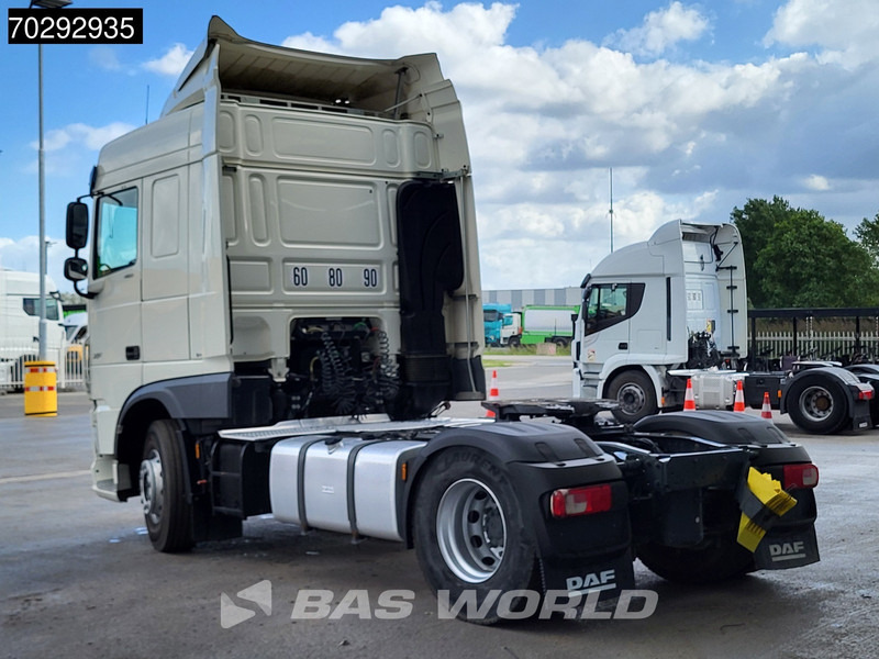 DAF XF 480 4X2 SC ACC Standklima Euro 6 - Cabeza tractora: foto 2 DAF XF 480 4X2 SC ACC Standklima Euro 6 - Cabeza tractora: foto 2