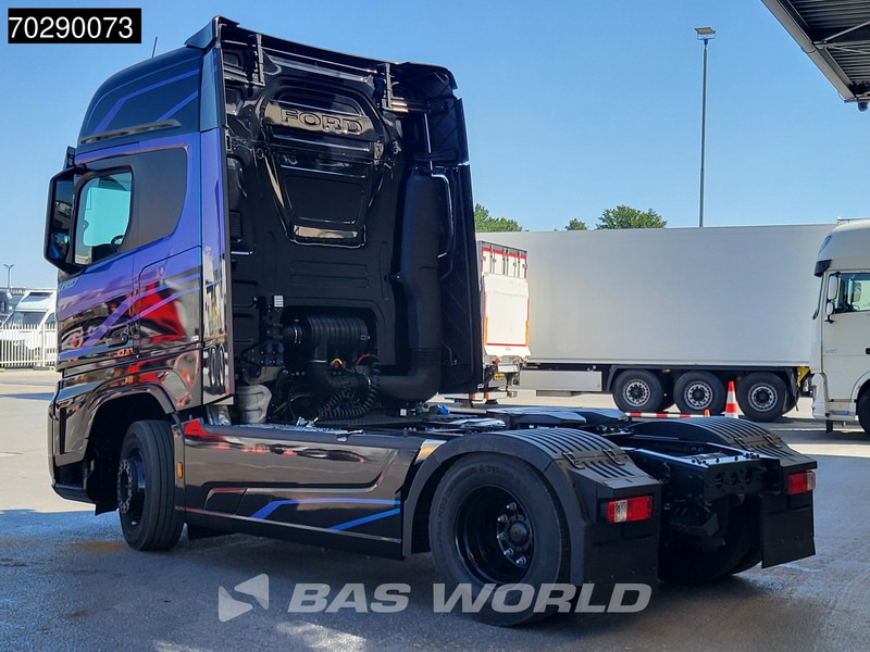 Ford F-Max 500 4X2 NEW! 3 years warr. 2xTanks Xenon Navi ACC Euro 6 - Cabeza tractora: foto 2 Ford F-Max 500 4X2 NEW! 3 years warr. 2xTanks Xenon Navi ACC Euro 6 - Cabeza tractora: foto 2