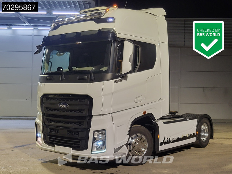 Ford F-Max 500 4X2 Retarder 2x Tanks Standklima Euro 6 - Cabeza tractora: foto 1 Ford F-Max 500 4X2 Retarder 2x Tanks Standklima Euro 6 - Cabeza tractora: foto 1