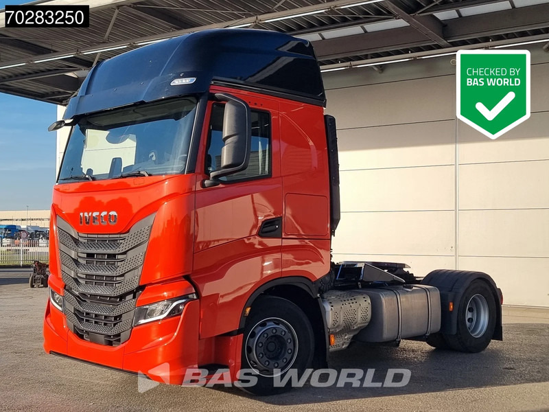 Iveco S-Way 490 4X2 DAMAGED! chassis bent 2x Tanks LED Navi Euro 6 - Cabeza tractora: foto 1 Iveco S-Way 490 4X2 DAMAGED! chassis bent 2x Tanks LED Navi Euro 6 - Cabeza tractora: foto 1