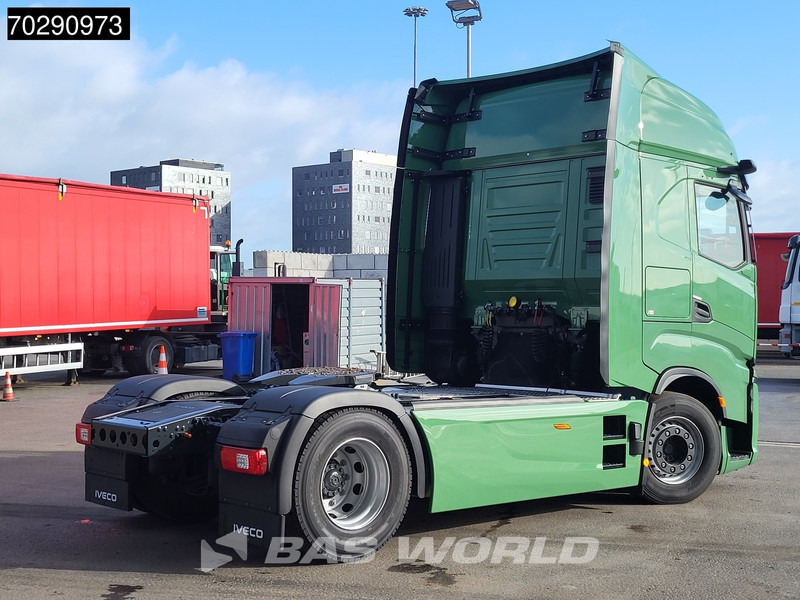 Iveco S-Way 500 S-Way 4X2 NEW! Retarder 2xTanks ACC Standklima LED Euro 6 - Cabeza tractora: foto 5 Iveco S-Way 500 S-Way 4X2 NEW! Retarder 2xTanks ACC Standklima LED Euro 6 - Cabeza tractora: foto 5