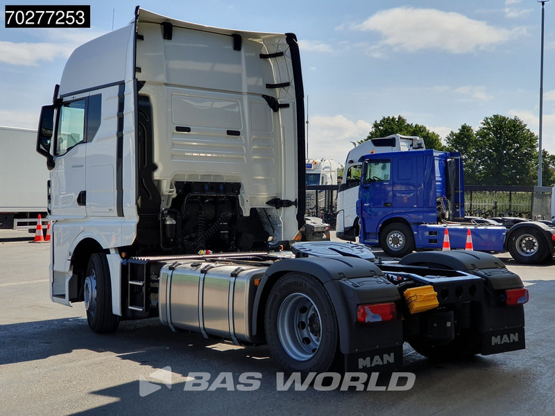 MAN TGX 18.520 4X2 NEW! GX Retarder 2x Tanks Standklima ACC - Cabeza tractora: foto 2 MAN TGX 18.520 4X2 NEW! GX Retarder 2x Tanks Standklima ACC - Cabeza tractora: foto 2