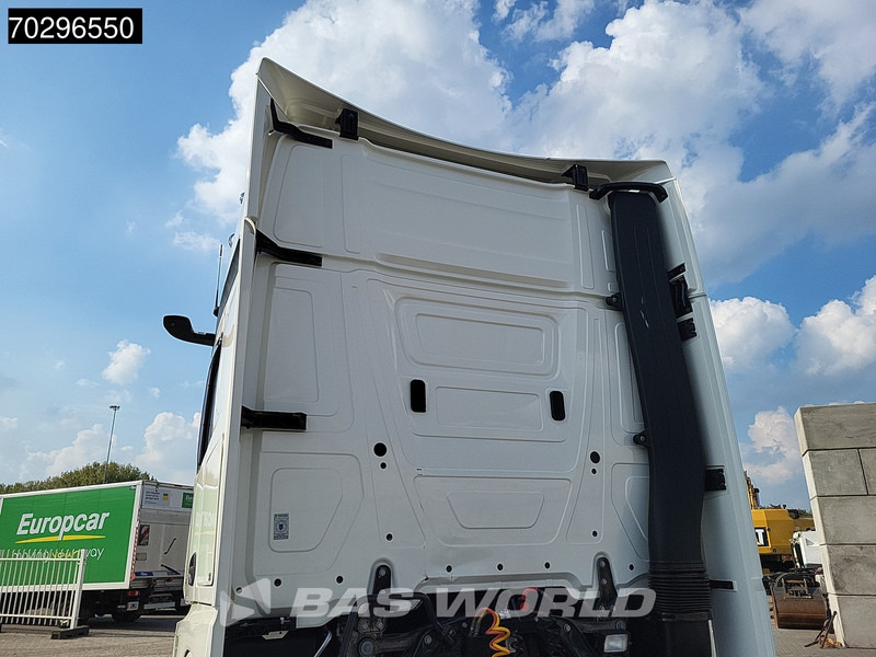 Mercedes-Benz Actros 1845 4X2 GigaSpace Mega Retarder 2x Tanks Standklima Xenon Euro 6 - Cabeza tractora: foto 5 Mercedes-Benz Actros 1845 4X2 GigaSpace Mega Retarder 2x Tanks Standklima Xenon Euro 6 - Cabeza tractora: foto 5