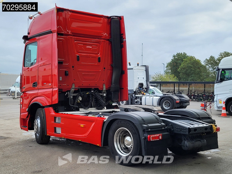 Mercedes-Benz Actros 1858 4X2 GigaSpace Retarder 2xTanks Leather Standairco PPC Navi ACC Euro 6 - Cabeza tractora: foto 2 Mercedes-Benz Actros 1858 4X2 GigaSpace Retarder 2xTanks Leather Standairco PPC Navi ACC Euro 6 - Cabeza tractora: foto 2