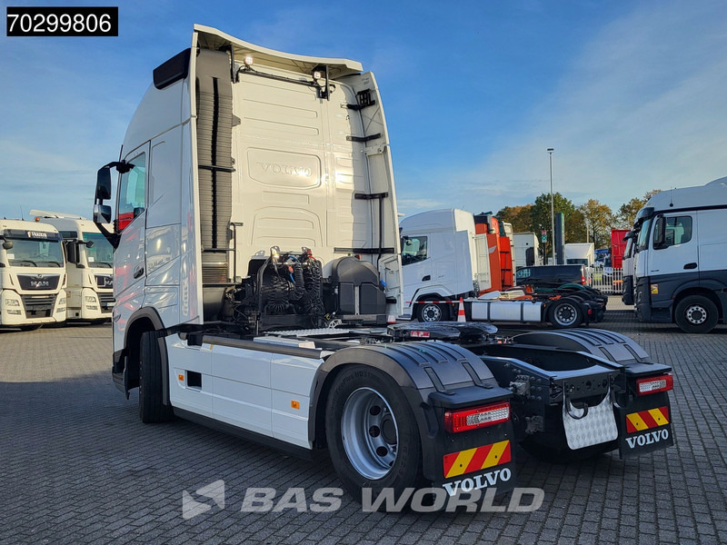 Volvo FH 500 FH 4X2 XL VEB+ 2x Tanks ACC LED ADR - Cabeza tractora: foto 2 Volvo FH 500 FH 4X2 XL VEB+ 2x Tanks ACC LED ADR - Cabeza tractora: foto 2