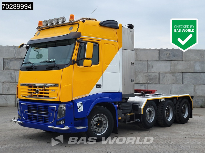 Volvo FH16 700 FH16 8X4 90T! Retarder Big-Axle Lift+Lenkachse Euro 5 - Cabeza tractora: foto 1 Volvo FH16 700 FH16 8X4 90T! Retarder Big-Axle Lift+Lenkachse Euro 5 - Cabeza tractora: foto 1
