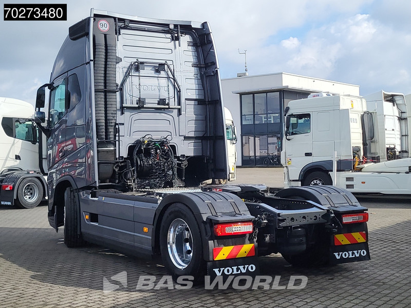 Volvo FH16 750 4X2 2x Tanks Standklima ACC Alcoa's LED - Cabeza tractora: foto 2 Volvo FH16 750 4X2 2x Tanks Standklima ACC Alcoa's LED - Cabeza tractora: foto 2