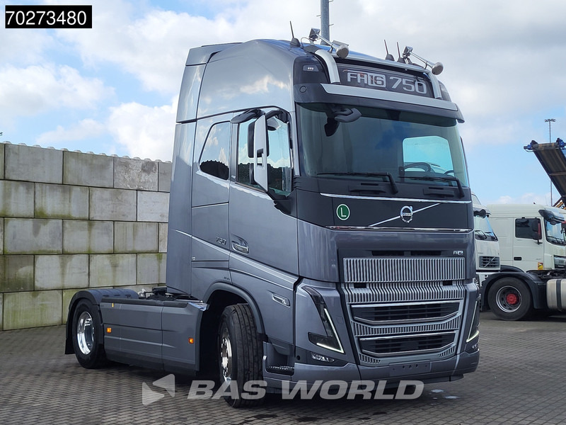 Volvo FH16 750 4X2 2x Tanks Standklima ACC Alcoa's LED - Cabeza tractora: foto 3 Volvo FH16 750 4X2 2x Tanks Standklima ACC Alcoa's LED - Cabeza tractora: foto 3