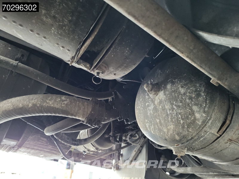 Volvo FM 500 FM 6X2 LXL Full-Air 2xTanks Liftachse Xenon Euro 5 - Cabeza tractora: foto 5 Volvo FM 500 FM 6X2 LXL Full-Air 2xTanks Liftachse Xenon Euro 5 - Cabeza tractora: foto 5