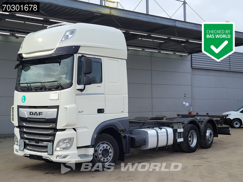 DAF XF 480 6X2 FAN Retarder Lift+Steering Axle Full Air Euro 6 - Camión portacontenedore/ Intercambiable: foto 1 DAF XF 480 6X2 FAN Retarder Lift+Steering Axle Full Air Euro 6 - Camión portacontenedore/ Intercambiable: foto 1