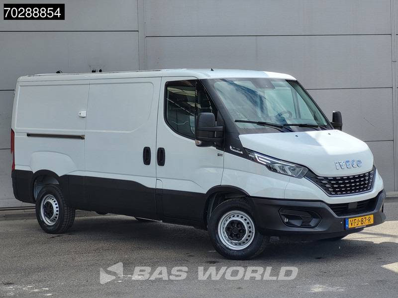 Iveco Daily 35S14 Automaat L2H1 ACC LED 3,5t Trekgewicht Camera Parkeersensoren Euro6 L2 9m3 A/C - Furgón: foto 3 Iveco Daily 35S14 Automaat L2H1 ACC LED 3,5t Trekgewicht Camera Parkeersensoren Euro6 L2 9m3 A/C - Furgón: foto 3