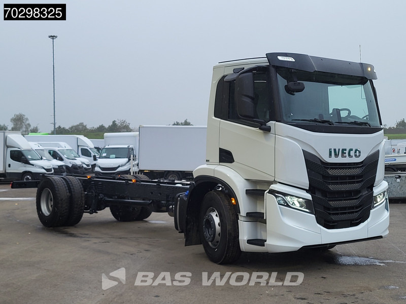 Iveco S-Way 340 4X2 NEW! Chassis Automatic LED Navi ACC Euro 6 - Camión chasis: foto 3 Iveco S-Way 340 4X2 NEW! Chassis Automatic LED Navi ACC Euro 6 - Camión chasis: foto 3