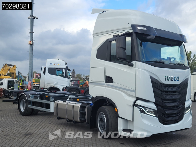 Iveco S-Way 460 4X2 NEW! BDF Navi ACC LED Automatic Euro 6 - Camión portacontenedore/ Intercambiable: foto 3 Iveco S-Way 460 4X2 NEW! BDF Navi ACC LED Automatic Euro 6 - Camión portacontenedore/ Intercambiable: foto 3
