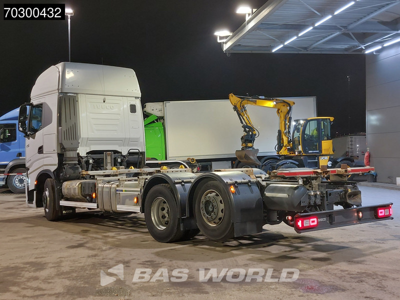 Iveco S-Way 510 6X2 BDF Full Air Automatic Retarder Lift-Axle ACC Euro 6 - Camión portacontenedore/ Intercambiable: foto 2 Iveco S-Way 510 6X2 BDF Full Air Automatic Retarder Lift-Axle ACC Euro 6 - Camión portacontenedore/ Intercambiable: foto 2
