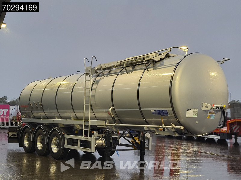 Kässbohrer STB 3 axles New! 32.000L Bitumen - Semirremolque cisterna: foto 3 Kässbohrer STB 3 axles New! 32.000L Bitumen - Semirremolque cisterna: foto 3