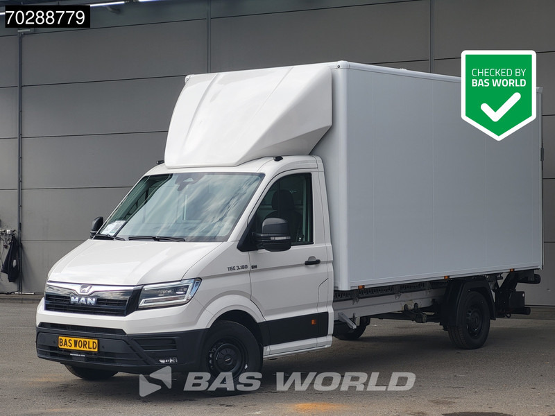 MAN TGE 3.180 Automaat Laadklep Bakwagen 2025 Facelift Navi LED Airco Cruise Euro6 Meubelbak Koffer 21m3 A/C Cruise control - Furgoneta caja cerrada: foto 1 MAN TGE 3.180 Automaat Laadklep Bakwagen 2025 Facelift Navi LED Airco Cruise Euro6 Meubelbak Koffer 21m3 A/C Cruise control - Furgoneta caja cerrada: foto 1
