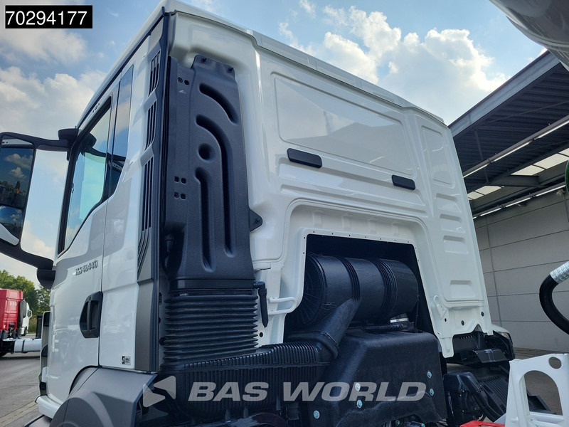 MAN TGS 41.440 8X4 NEW! 12m3 Stetter Mixer Big-Axle Steelsuspension Automatic Euro 6 - Camión hormigonera: foto 5 MAN TGS 41.440 8X4 NEW! 12m3 Stetter Mixer Big-Axle Steelsuspension Automatic Euro 6 - Camión hormigonera: foto 5