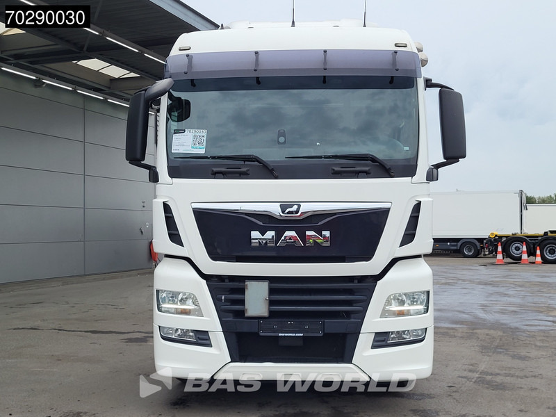 MAN TGX 26.460 6X2 BDF Liftaxle Automatic Retarder ACC Euro 6 - Camión portacontenedore/ Intercambiable: foto 2 MAN TGX 26.460 6X2 BDF Liftaxle Automatic Retarder ACC Euro 6 - Camión portacontenedore/ Intercambiable: foto 2