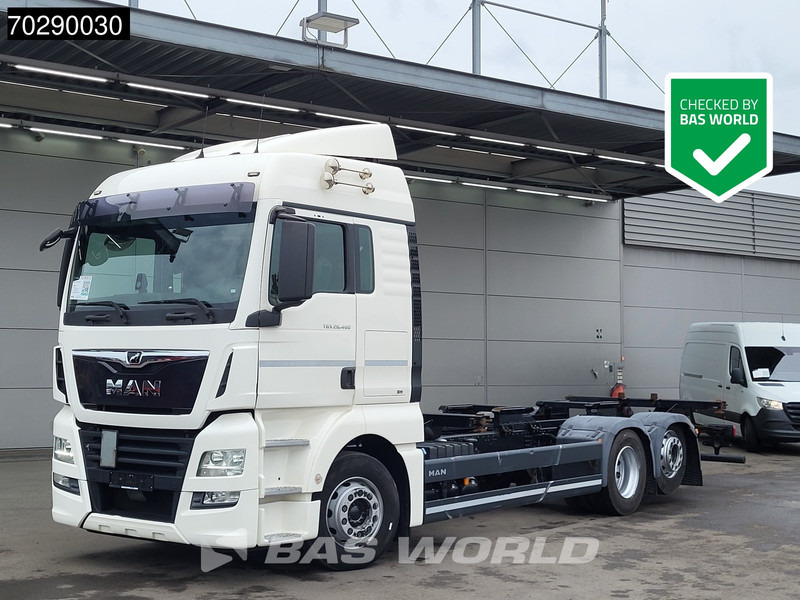 MAN TGX 26.460 6X2 BDF Liftaxle Automatic Retarder ACC Euro 6 - Camión portacontenedore/ Intercambiable: foto 1 MAN TGX 26.460 6X2 BDF Liftaxle Automatic Retarder ACC Euro 6 - Camión portacontenedore/ Intercambiable: foto 1