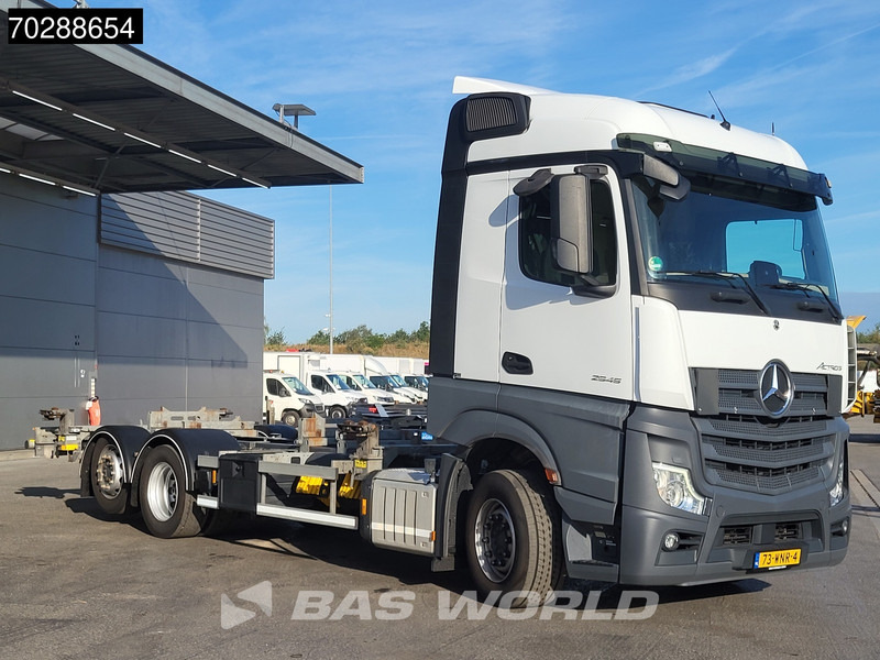Mercedes-Benz Actros 2545 Actros 6X2 NL-Truck Retarder 2xTanks Lift-Axle ACC Xenon Navi Euro 6 - Camión portacontenedore/ Intercambiable: foto 3 Mercedes-Benz Actros 2545 Actros 6X2 NL-Truck Retarder 2xTanks Lift-Axle ACC Xenon Navi Euro 6 - Camión portacontenedore/ Intercambiable: foto 3