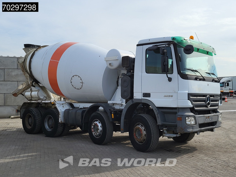 Mercedes-Benz Actros 3236 8X4 9m3 Liebherr 3-Pedals Steelsuspension Big-Axle Euro 3 - Camión hormigonera: foto 3 Mercedes-Benz Actros 3236 8X4 9m3 Liebherr 3-Pedals Steelsuspension Big-Axle Euro 3 - Camión hormigonera: foto 3