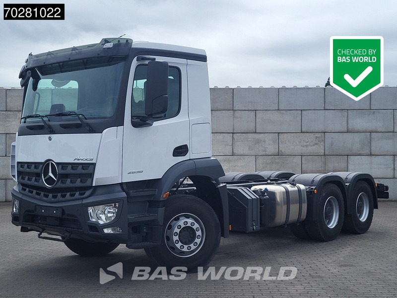 Mercedes-Benz Arocs 2636 6X4 NEW chassis Flywheel PTO Big-Axle Automatic Steelsuspension Euro 6 - Camión chasis: foto 1 Mercedes-Benz Arocs 2636 6X4 NEW chassis Flywheel PTO Big-Axle Automatic Steelsuspension Euro 6 - Camión chasis: foto 1