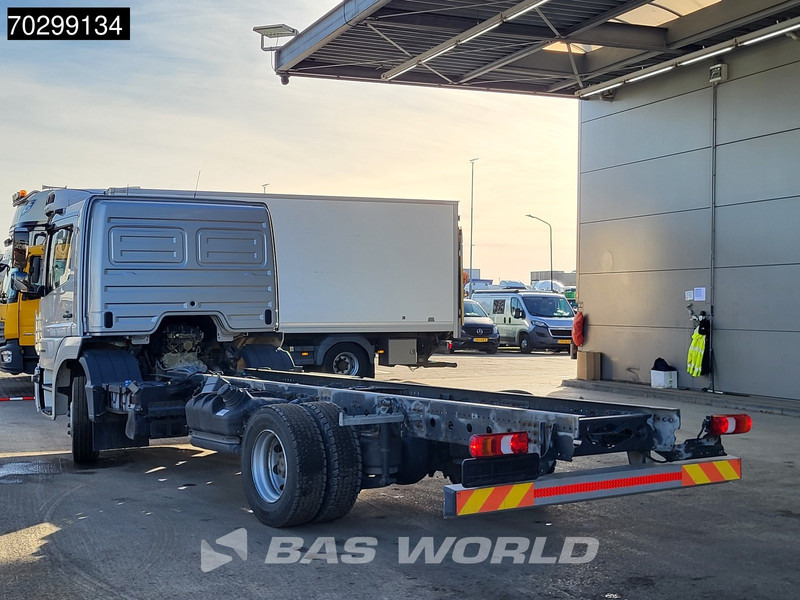 Mercedes-Benz Atego 1224 Atego 4X2 12tons chassis LOW Mileage! Automatic Airco Euro 6 - Camión chasis: foto 2 Mercedes-Benz Atego 1224 Atego 4X2 12tons chassis LOW Mileage! Automatic Airco Euro 6 - Camión chasis: foto 2