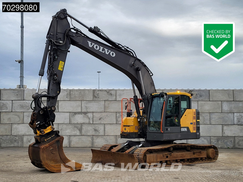 Volvo ECR235 E L Engcon Tiltrotator - Blade - Excavadora de cadenas: foto 1 Volvo ECR235 E L Engcon Tiltrotator - Blade - Excavadora de cadenas: foto 1