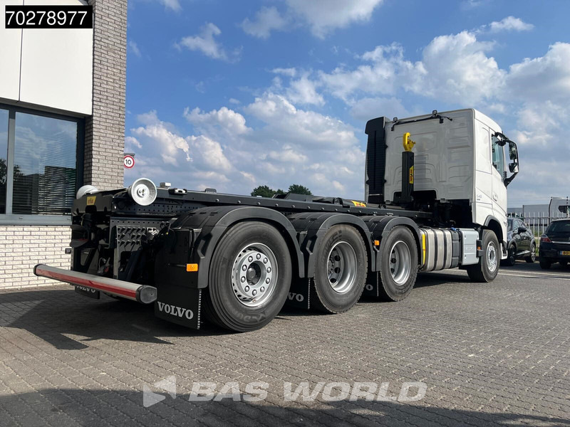 Volvo FH 540 8X4 NEW! HYVA 30-62 Heavy-Duty Lift-Steering Axle Retarder Euro 6 - Camión multibasculante: foto 2 Volvo FH 540 8X4 NEW! HYVA 30-62 Heavy-Duty Lift-Steering Axle Retarder Euro 6 - Camión multibasculante: foto 2